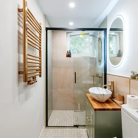 Stylish Amzei Appartement