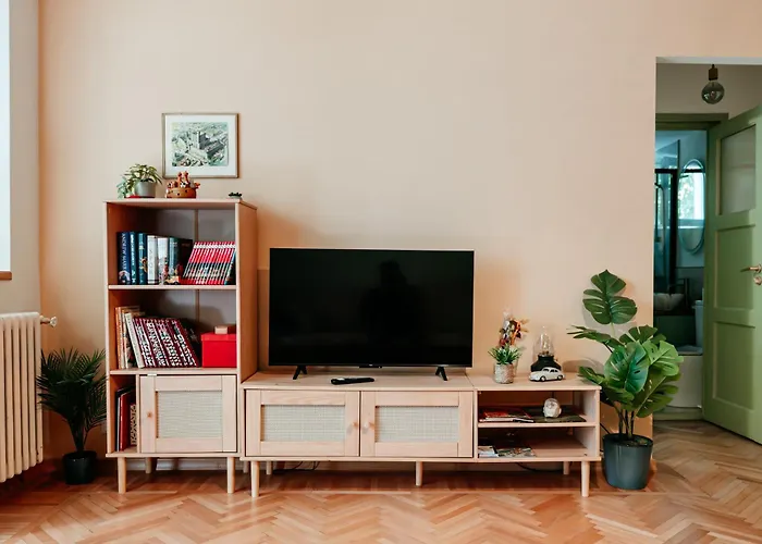 Stylish Amzei Apartman *