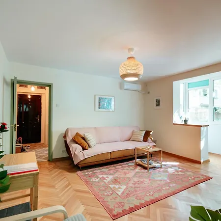 Stylish Amzei Apartment Bucharest